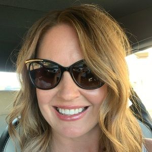 Meet your Posher, Candace